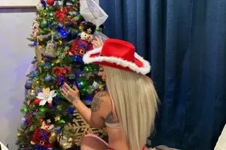 Hi I'm a trans girl visiting t... - Image 4